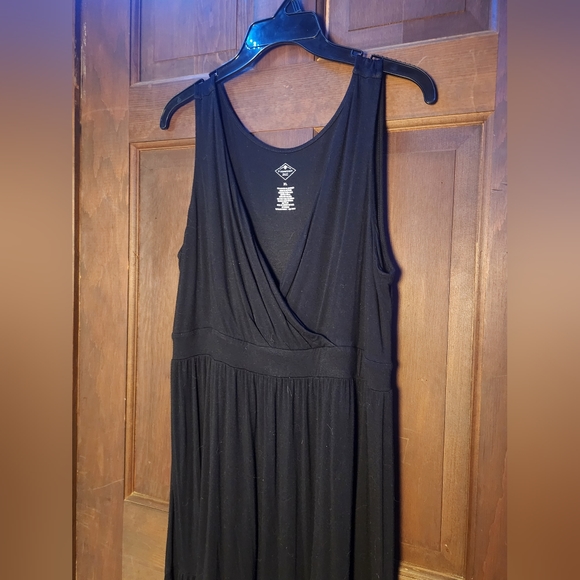 St. John's Bay. Long Black Evening Dress. - Picture 3 of 4